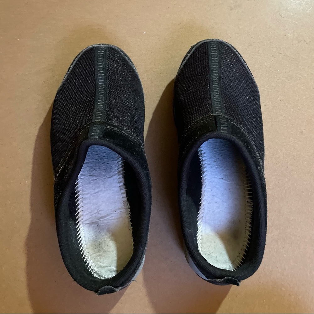 Easy Spirit EZ Cool Black Textile and Leather Slip-on Mules - Picture 5 of 8